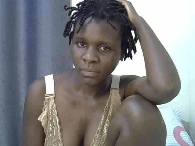 Queenbeea webcam