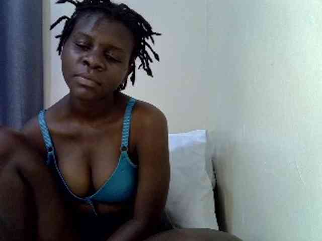 Queenbeea webcam