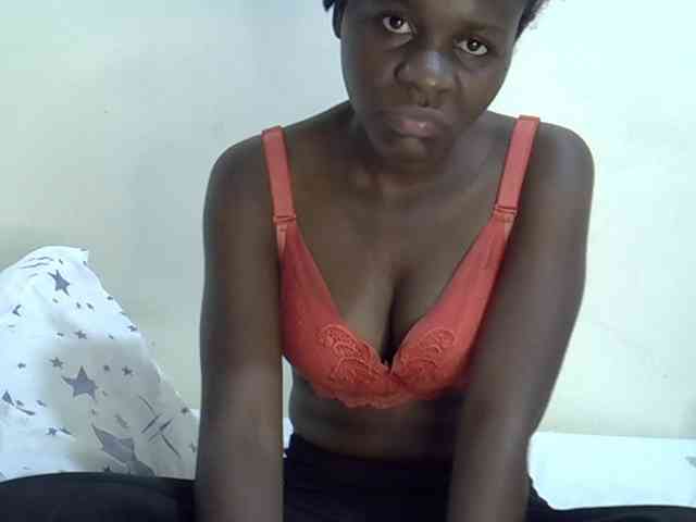 Queenbeea webcam