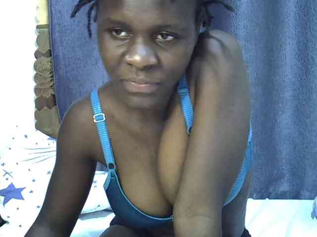Queenbeea webcam