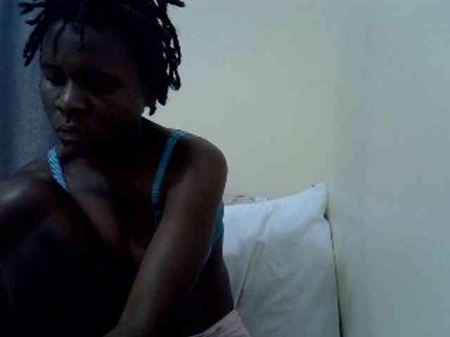Queenbeea webcam