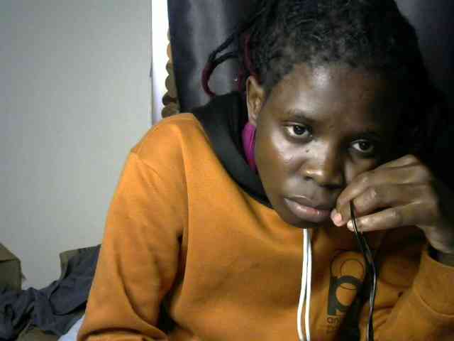 Queenbeea webcam