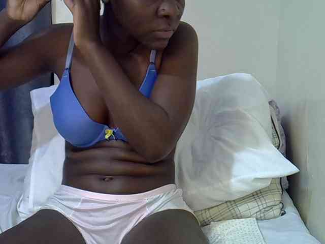 Queenbeea webcam