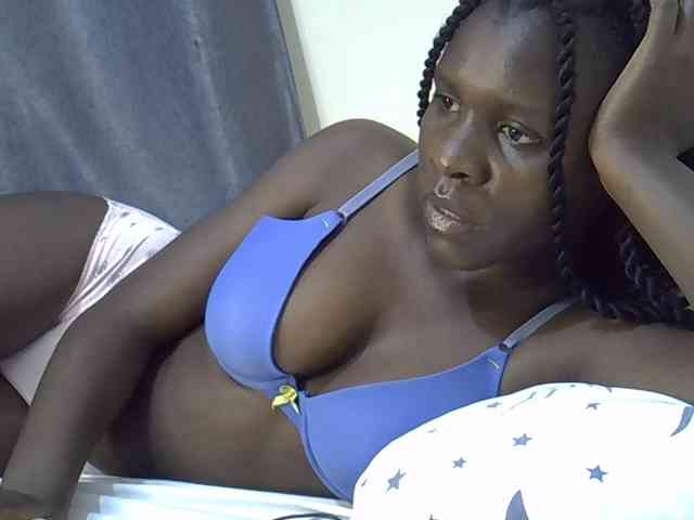 Queenbeea webcam