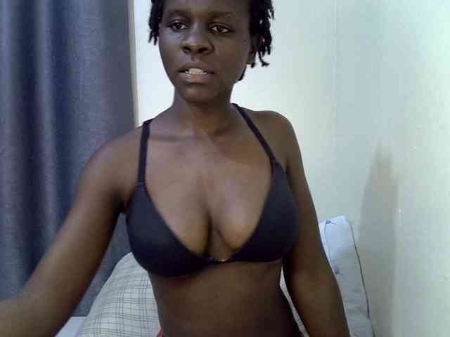 Queenbeea webcam
