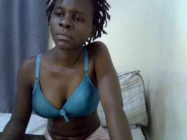 Queenbeea webcam