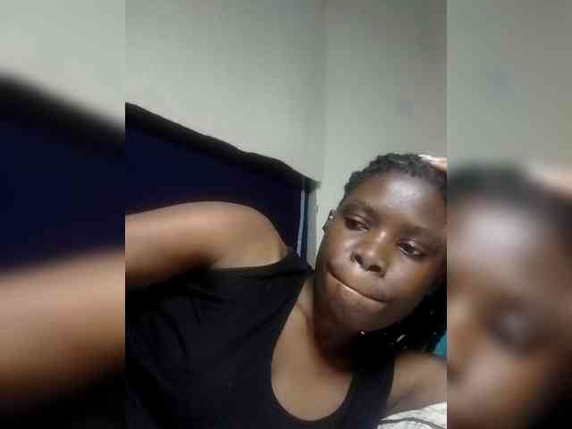 Queenbeea webcam