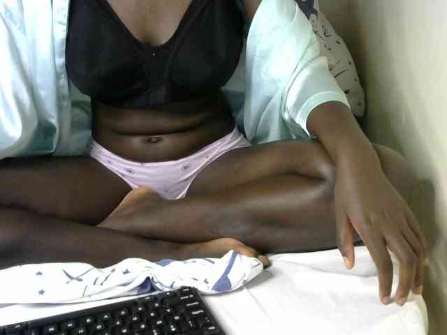 Queenbeea webcam