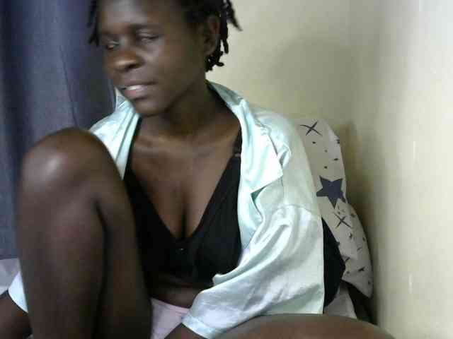 Queenbeea webcam
