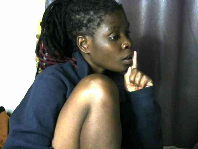 Queenbeea webcam