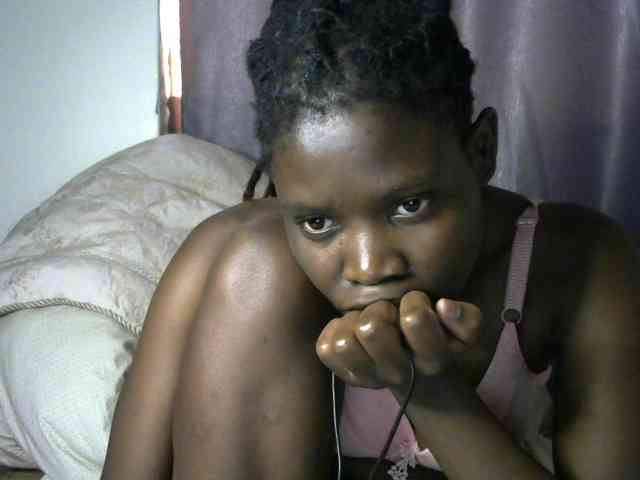 Queenbeea webcam