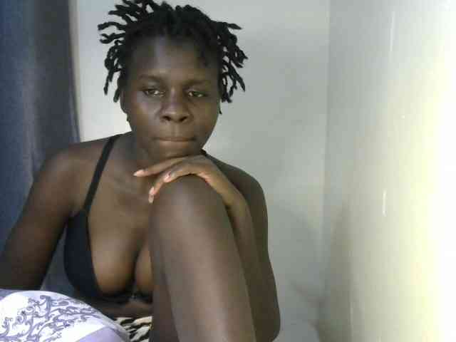 Queenbeea webcam