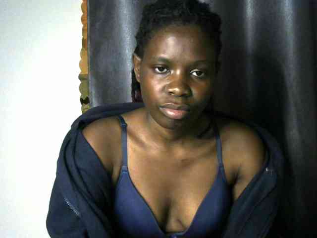Queenbeea webcam
