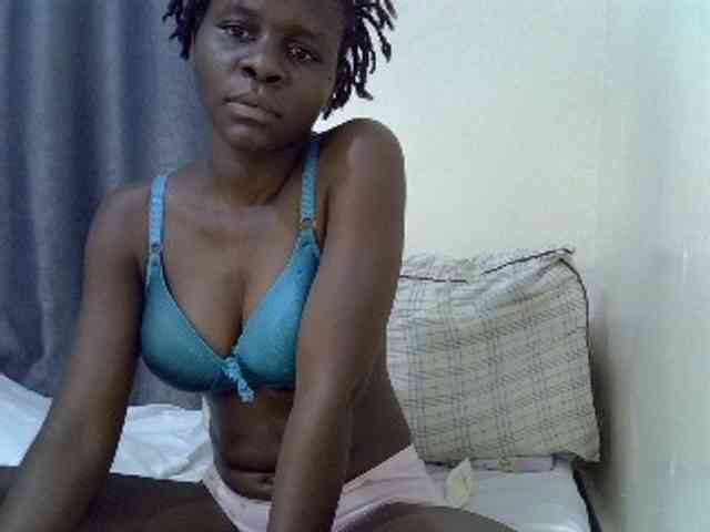 Queenbeea webcam