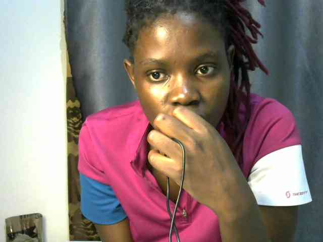 Queenbeea webcam