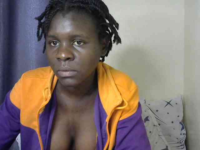 Queenbeea webcam