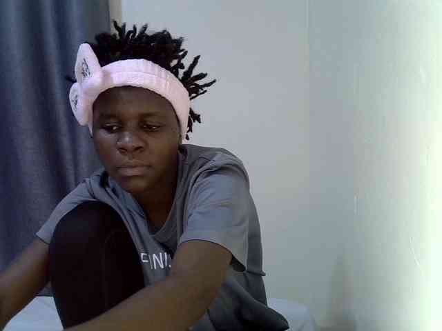 Queenbeea webcam