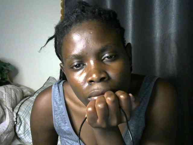 Queenbeea webcam