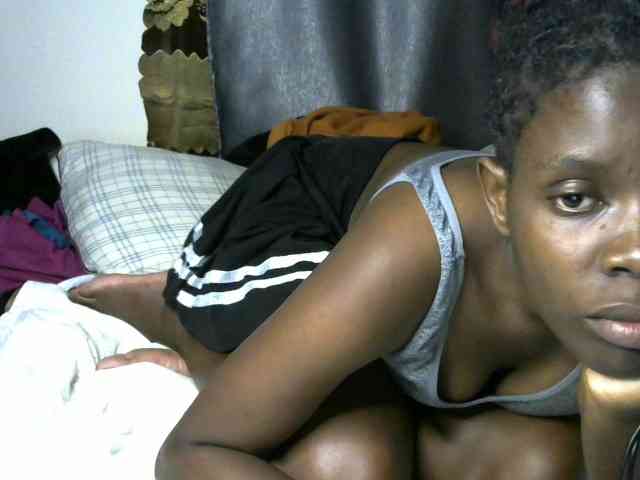 Queenbeea webcam