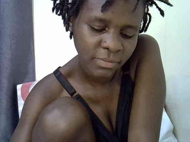 Queenbeea webcam