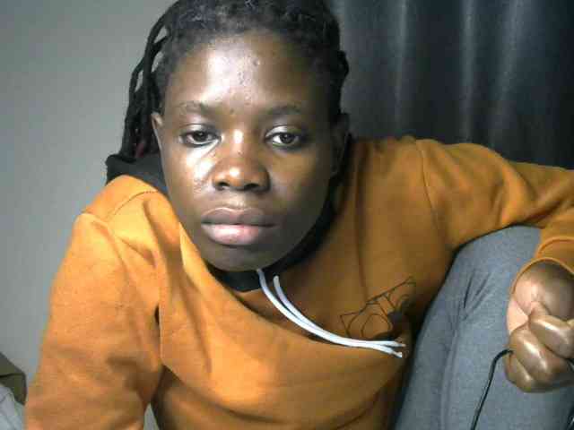 Queenbeea webcam