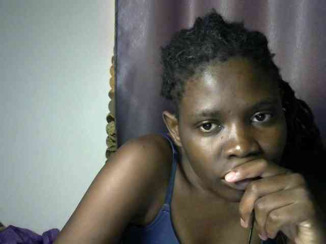 Queenbeea webcam