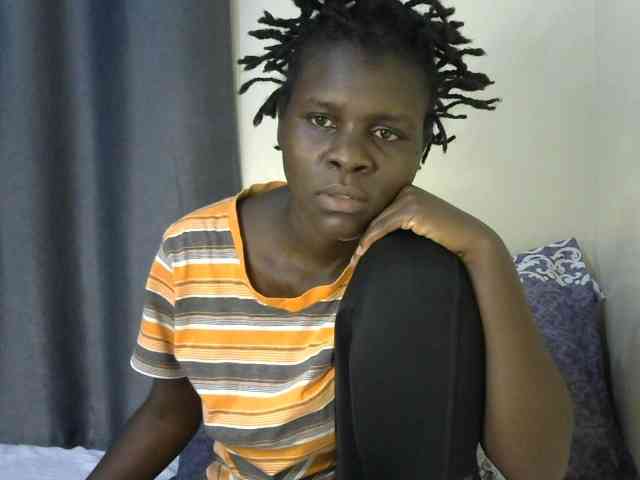 Queenbeea webcam