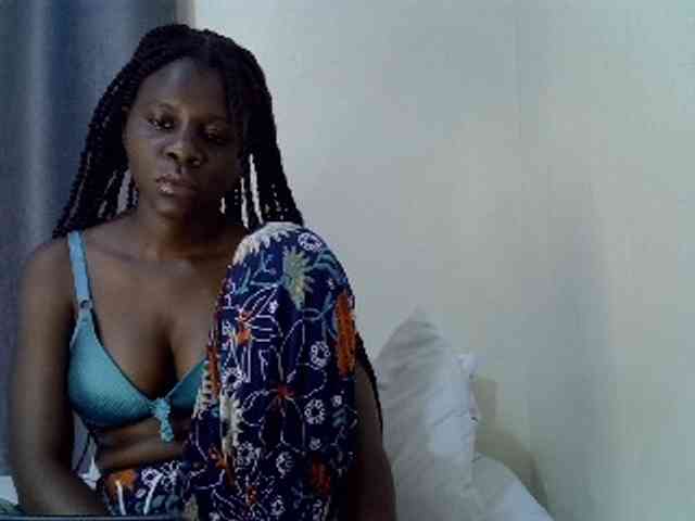 Queenbeea webcam