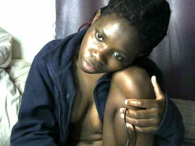 Queenbeea webcam