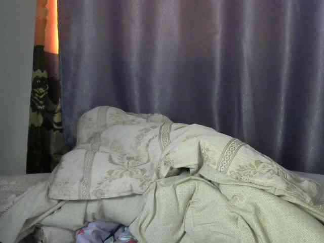 Queenbeea webcam