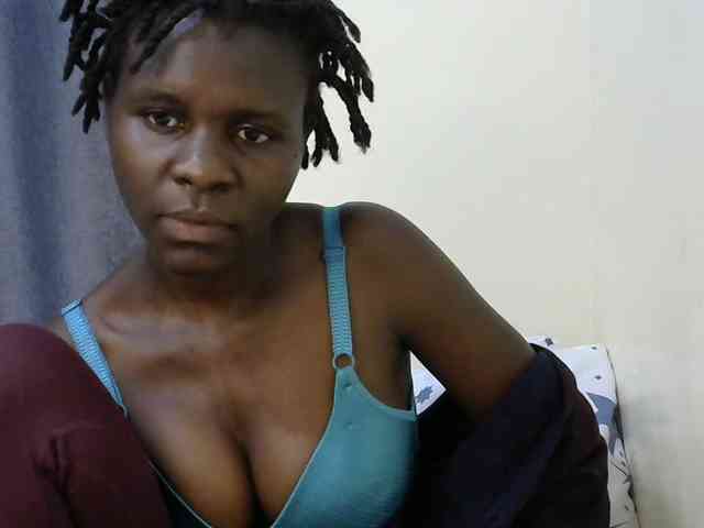 Queenbeea webcam