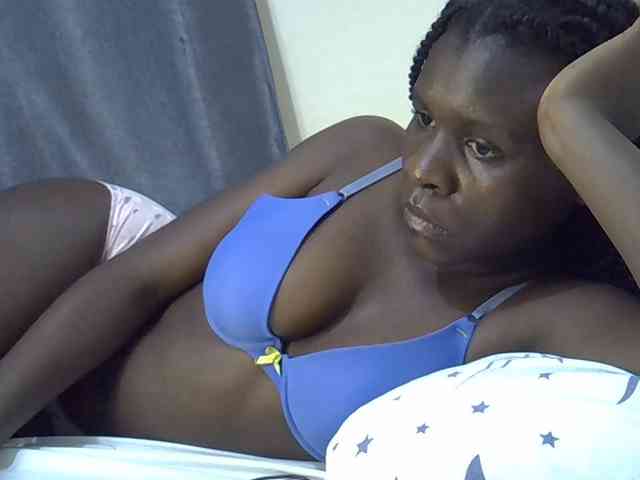 Queenbeea webcam