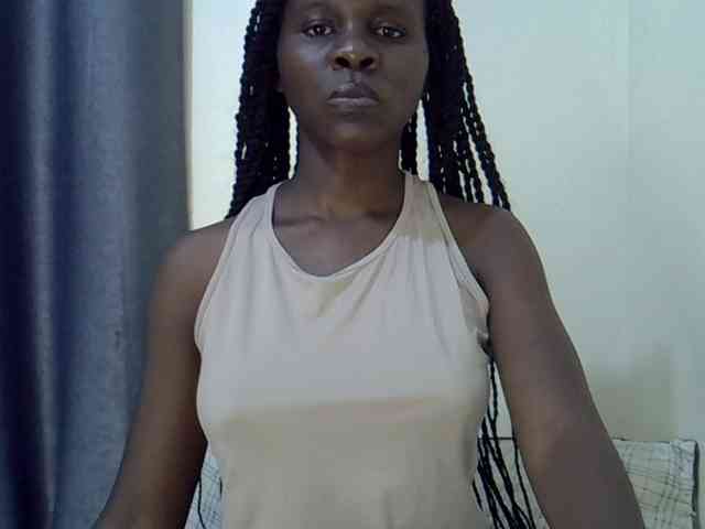 Queenbeea webcam