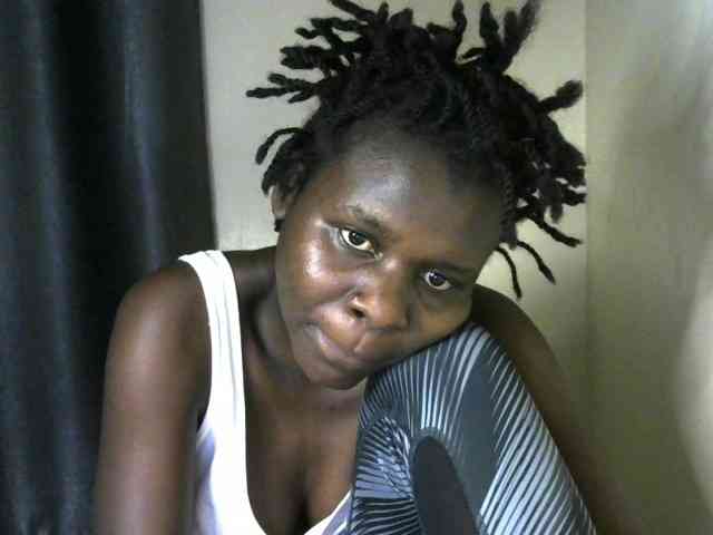 Queenbeea webcam