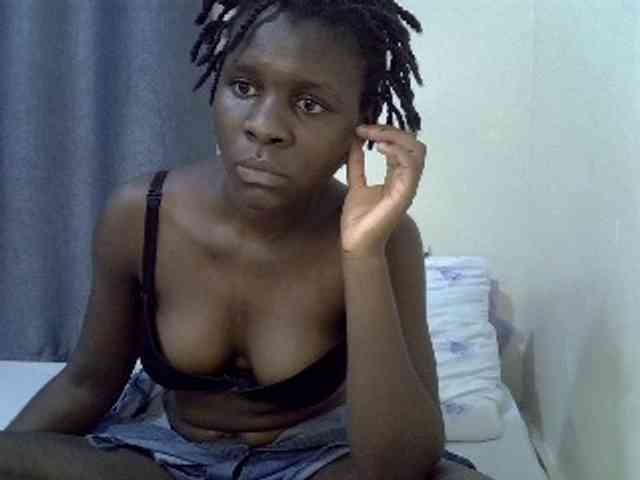 Queenbeea webcam