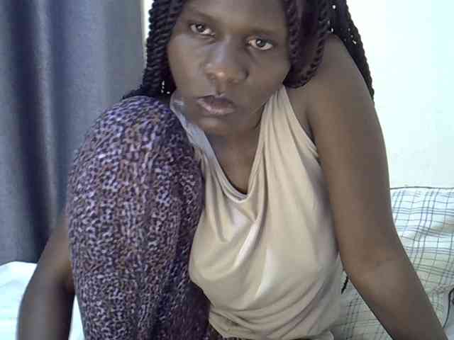Queenbeea webcam