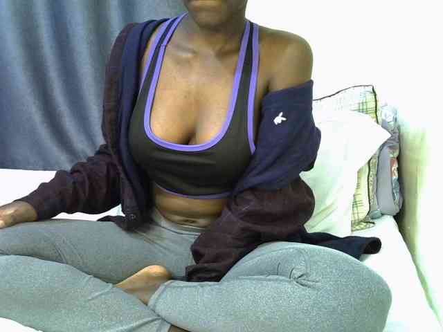 Queenbeea webcam