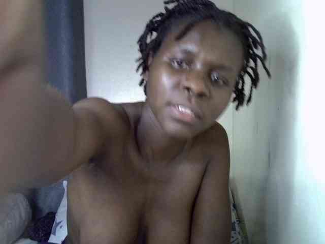 Queenbeea webcam