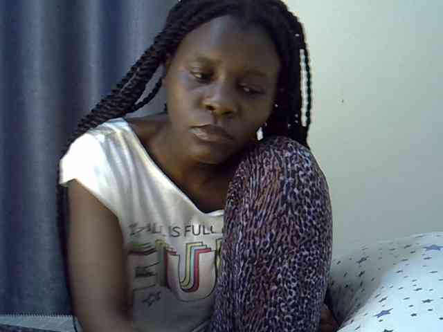 Queenbeea Queenbeea