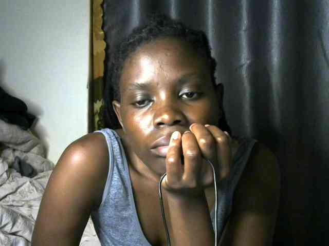 Queenbeea webcam