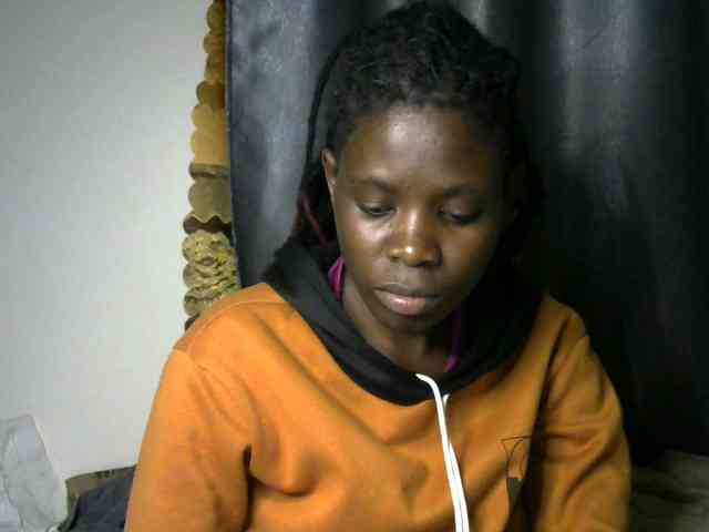Queenbeea webcam