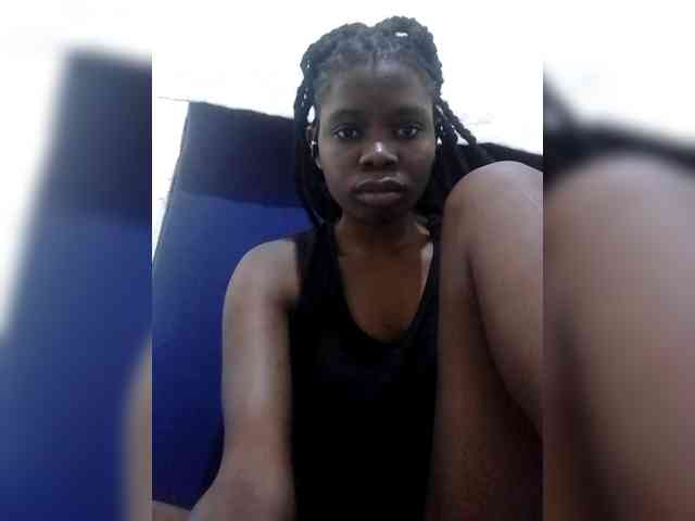 Queenbeea webcam