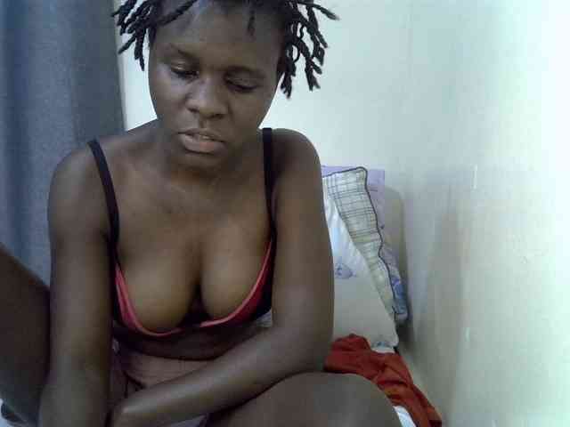 Queenbeea webcam