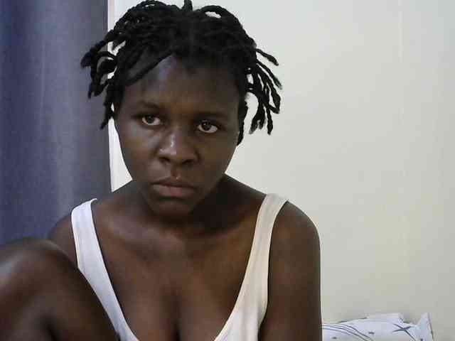 Queenbeea webcam