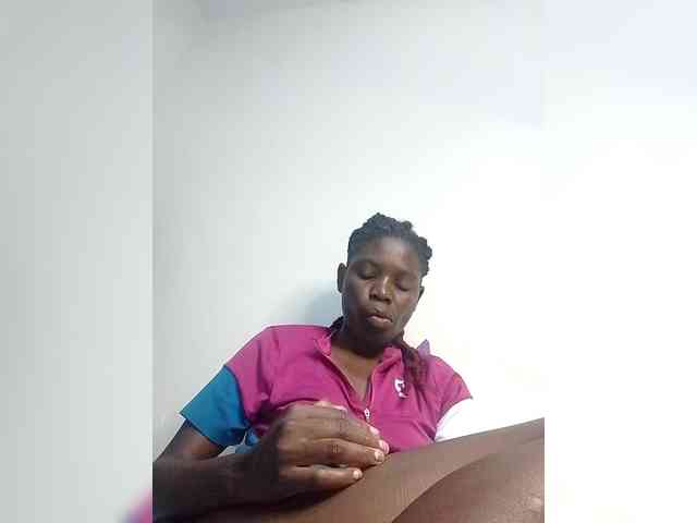 Queenbeea webcam