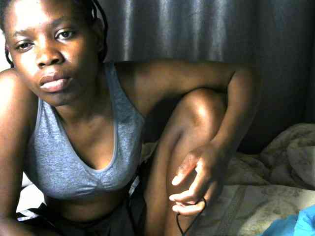 Queenbeea webcam