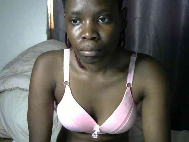 Queenbeea webcam