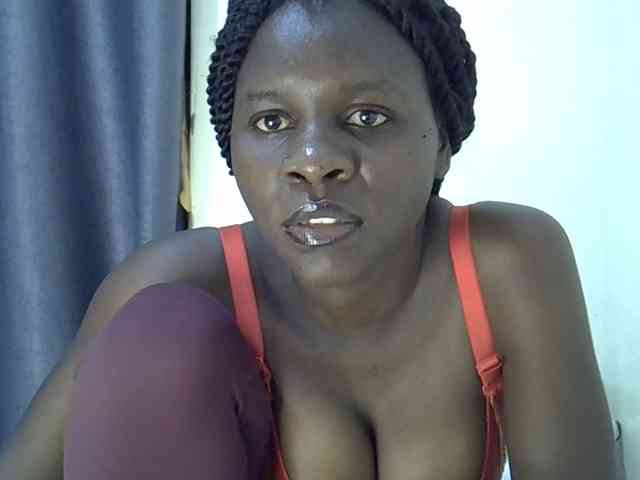 Queenbeea webcam