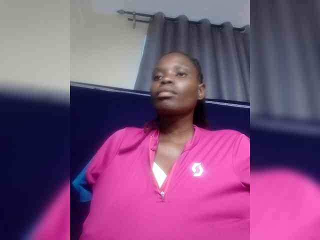 Queenbeea webcam