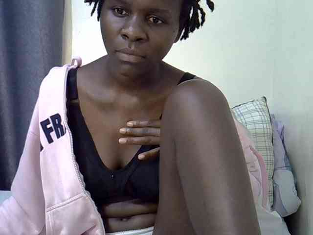 Queenbeea webcam